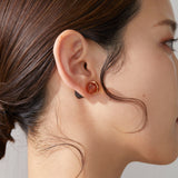 ROUND PIERCED EARRING